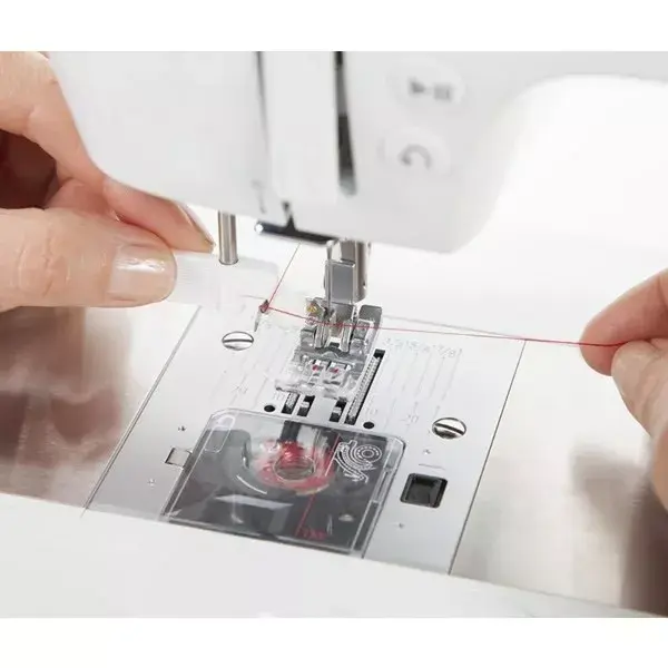 SINGER C240 sewing machine Photo 5