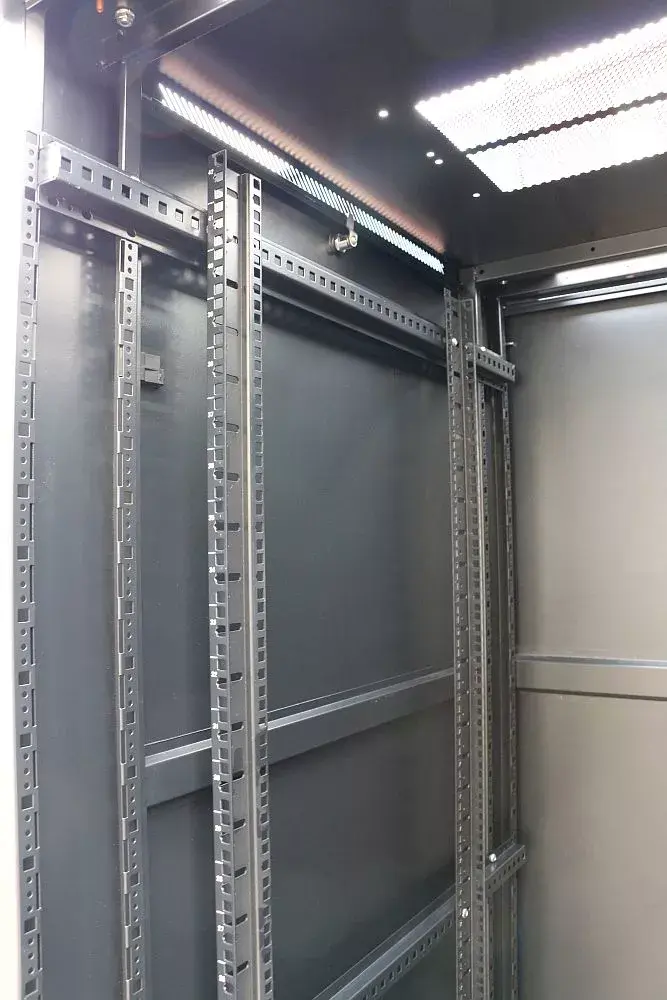 Напольный шкаф Extralink 42U 800X800 STANDING RACKMOUNT CABINET BLACK Photo 3