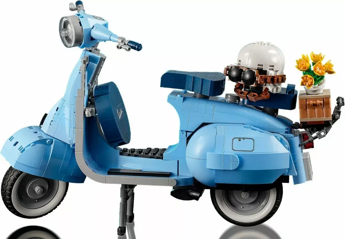 LEGO Creator Expert Vespa 125 10298 model kit Photo 4