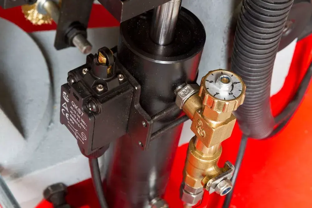 Стационарная ленточная пила Holzmann BS275TOP_400V Photo 4