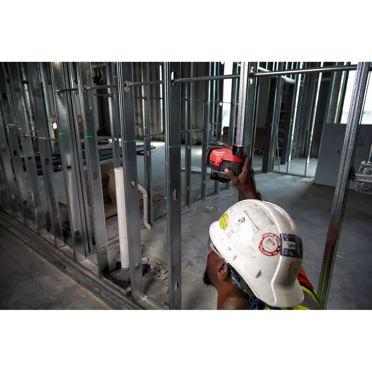 Milwaukee M12 CLLP-0C Green Laser Level Photo 2