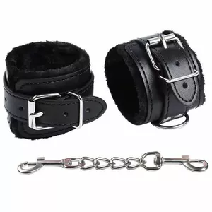 OHMAMA FETISH FUR LINED WRIST RESTRAINTS