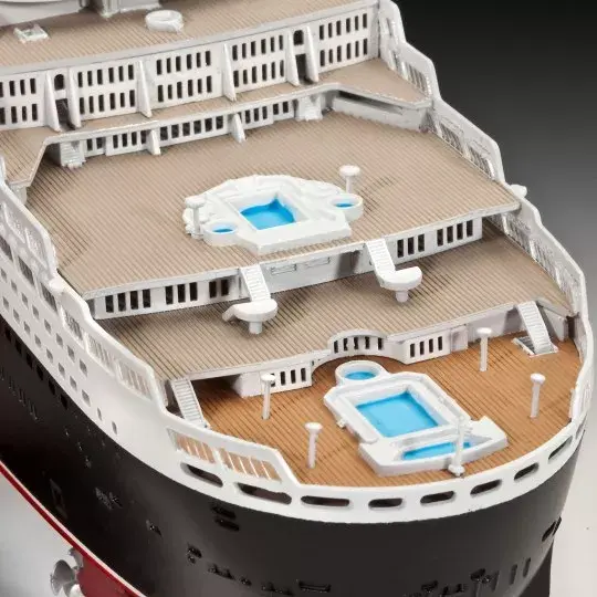 REVELL Queen Mary 2 модель лайнера 1:700 Photo 5