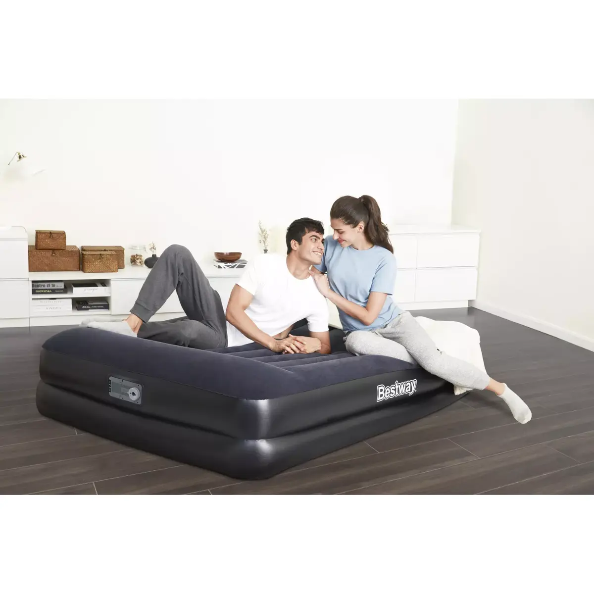 Bestway Flocked Airbed Premium Queen Inflatable Mattress Photo 17