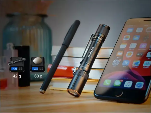 Fenix E20 V2.0 lukturis Photo 7