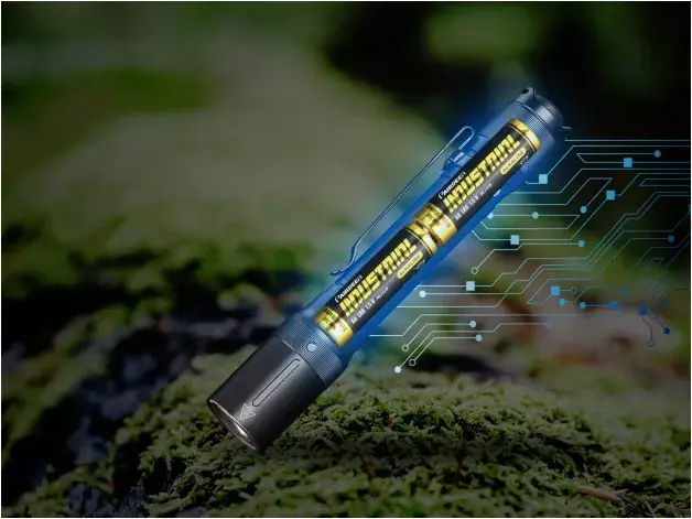 Fenix E20 V2.0 lukturis Photo 14