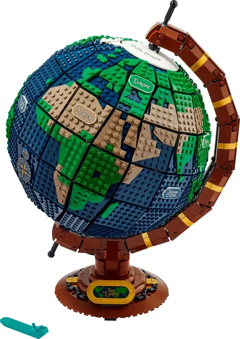 LEGO Ideas 21332 THE GLOBE 3D globe model Photo 3