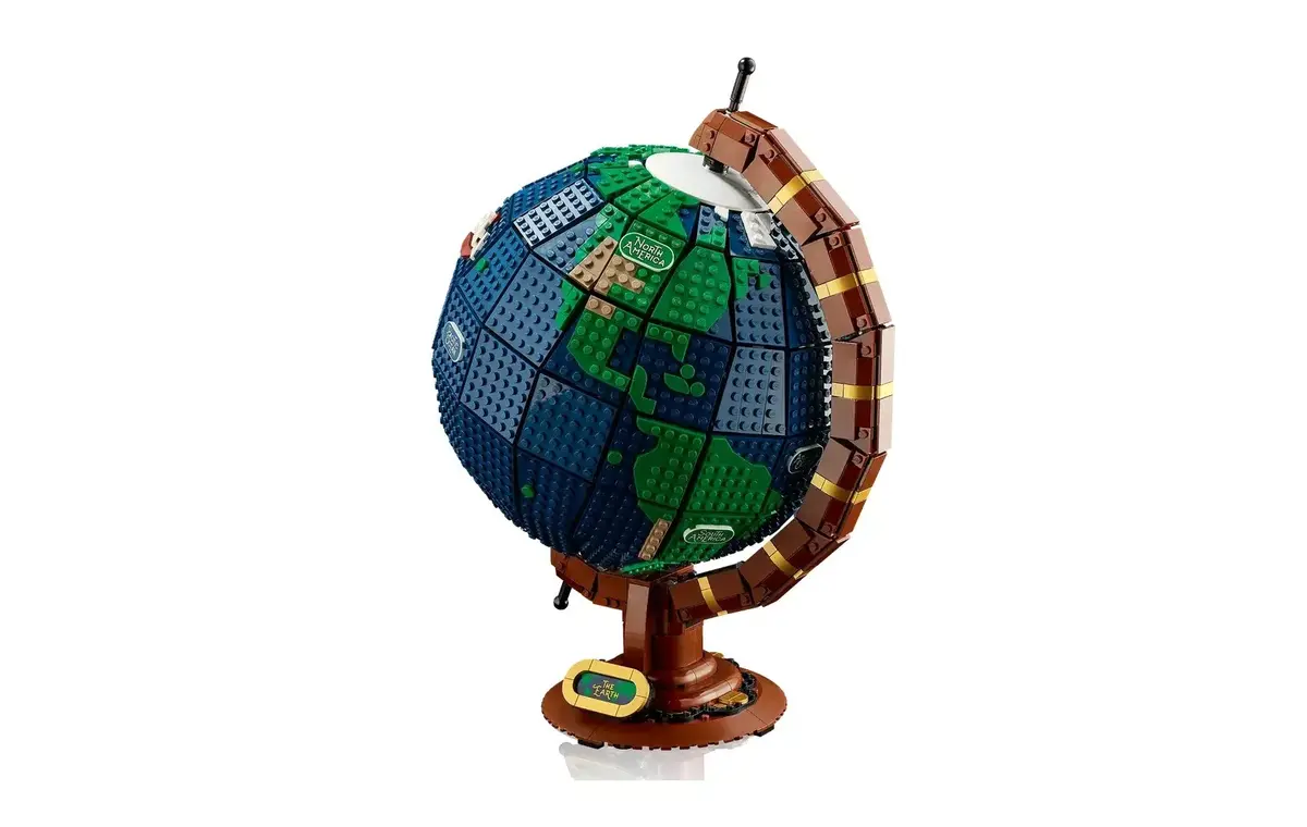 LEGO Ideas 21332 THE GLOBE 3D globe model Photo 7