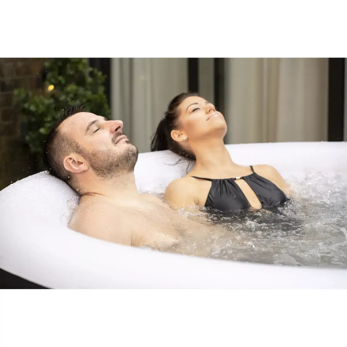 Надувная ванна Bestway Lay-Z-Spa 71" x 26" Miami AirJet Photo 26