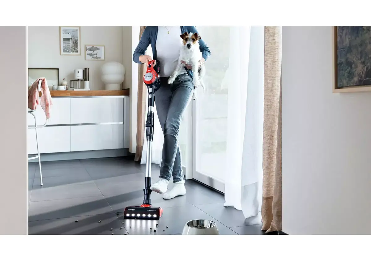 Вертикальный пылесос Bosch BBS711ANM Photo 8