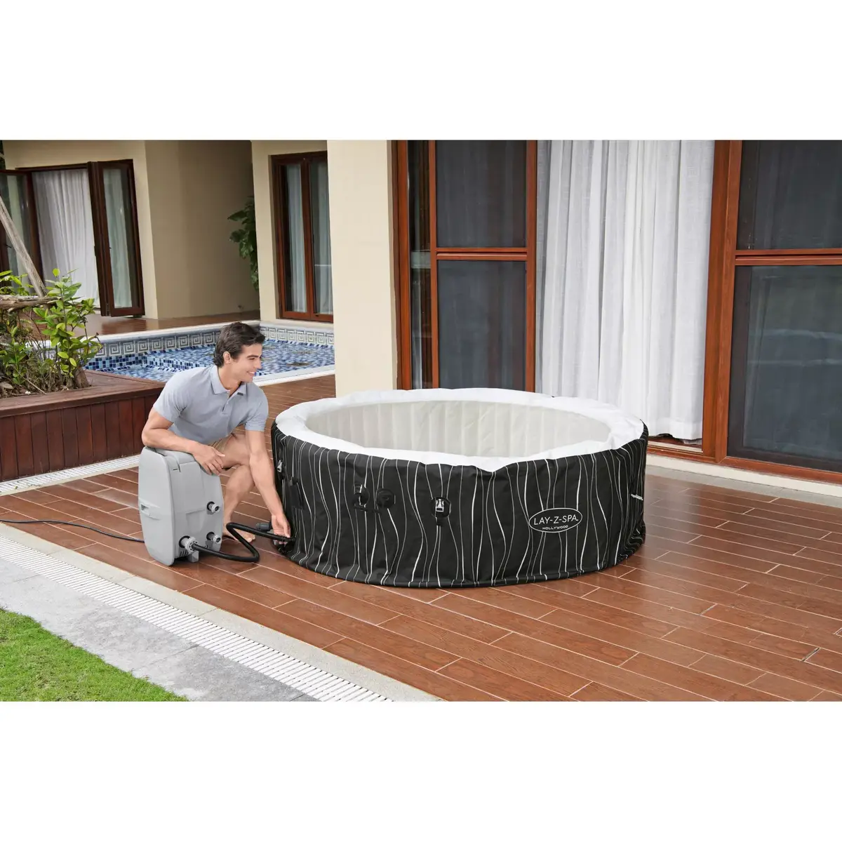 Bestway Lay-Z-Spa Hollywood AirJet piepūšamais spa Photo 45