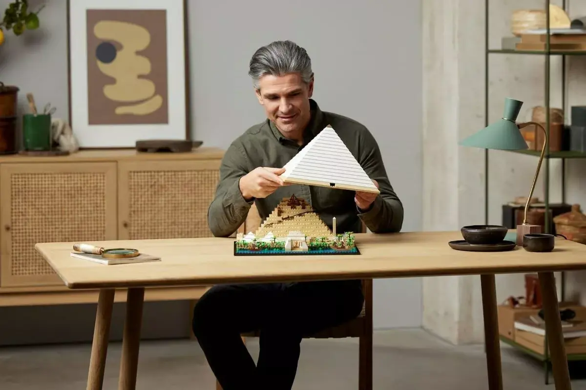 LEGO Architecture Pyramid of Cheops 21058 Photo 7