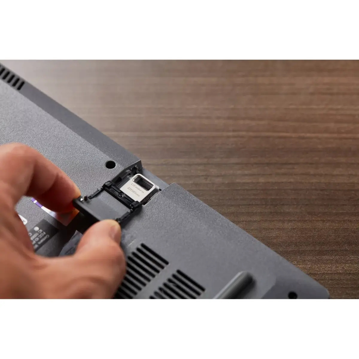 USB флеш-память Kingston 256GB DTMC3G2 Photo 8