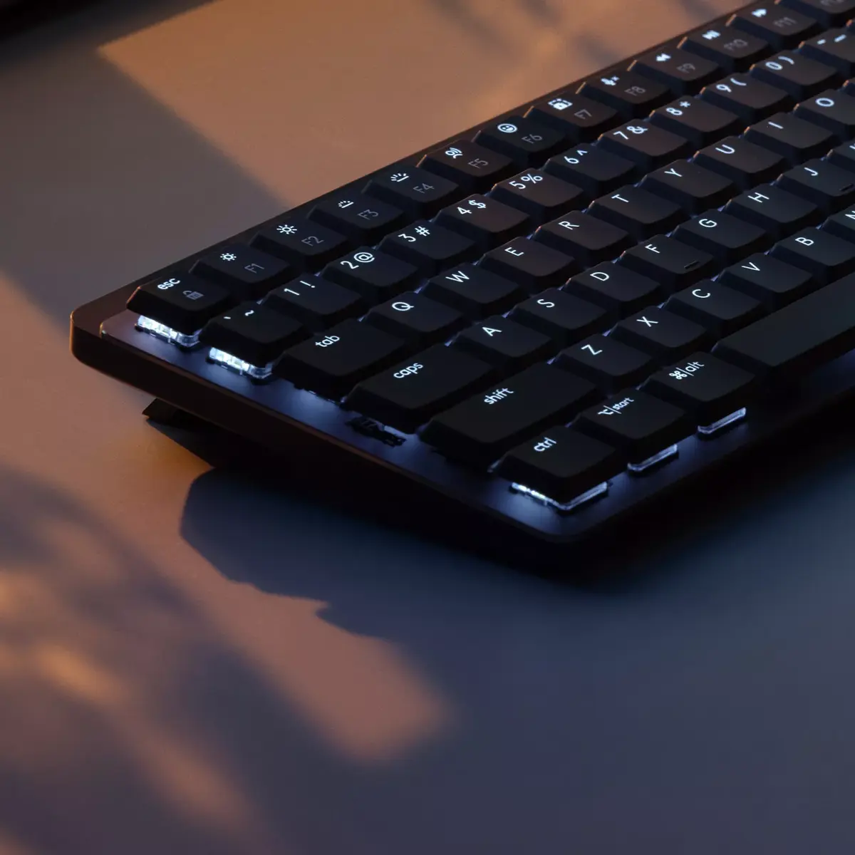 Klavietes Logitech MX Mechanical Mini Photo 4