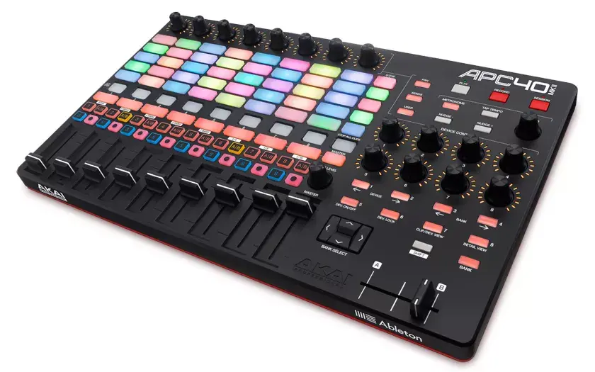 AKAI APC40 MKII DJ controller — 9 channels Photo 2