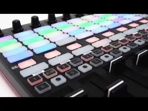AKAI APC40 MKII DJ controller — 9 channels Photo 7