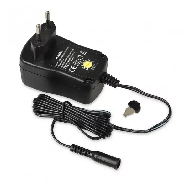 IBOX IZU1A indoor power adapter Photo 2