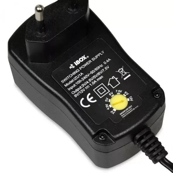 IBOX IZU1A indoor power adapter Photo 4