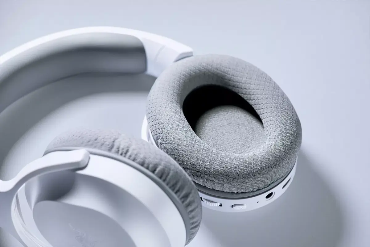 Наушники Razer Barracuda X Photo 4