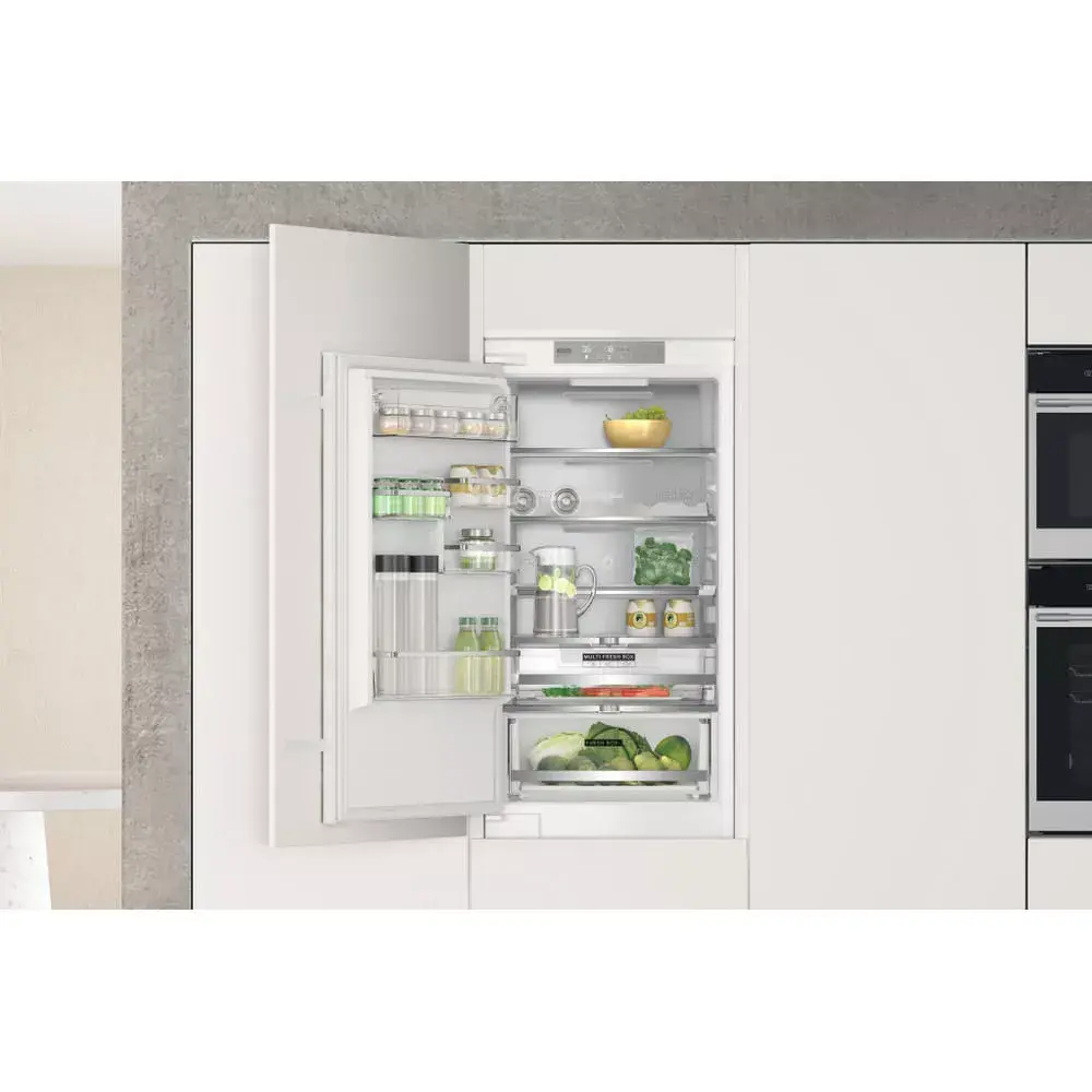 Built-in refrigerator WHIRLPOOL WHC18 T574 P Photo 2