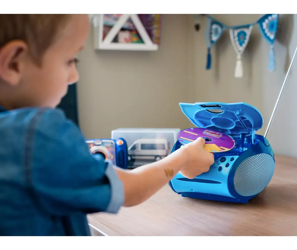 Портативное радио Lenco SCD-24BU Kids Photo 8