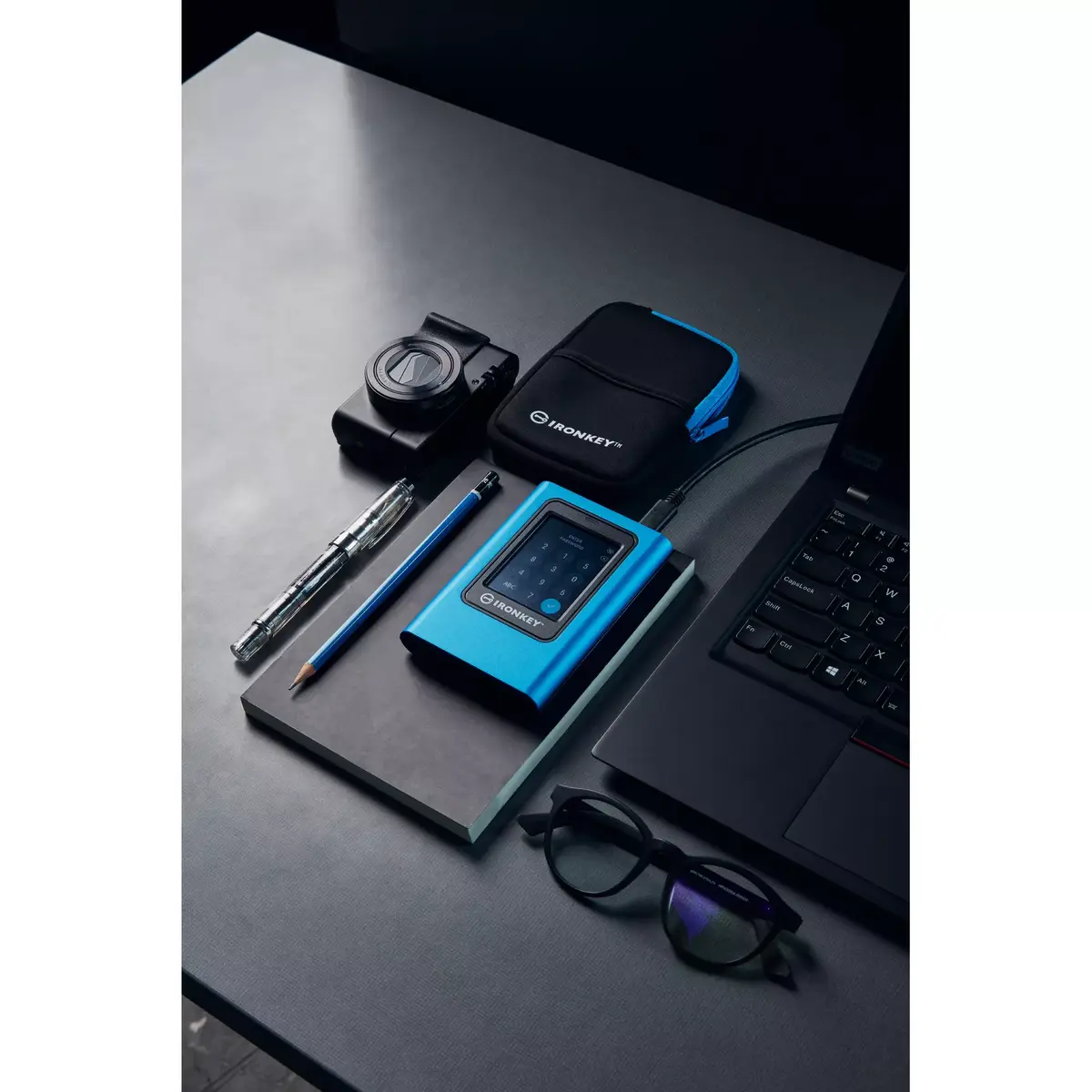 External SSD Kingston Technology 960GB Vault Privacy 80 Photo 11