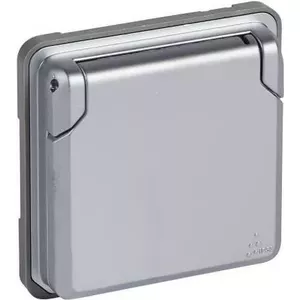 Розетка Schuko Legrand Soliroc 077834 IP44 с защитой от влаги, серый
