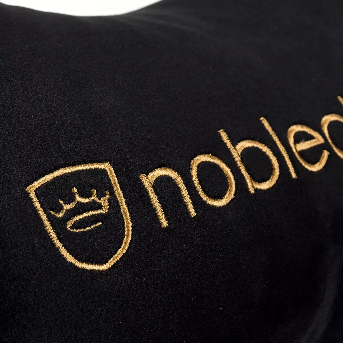 noblechairs набор подушек чёрный/золото — 2 шт. Photo 8
