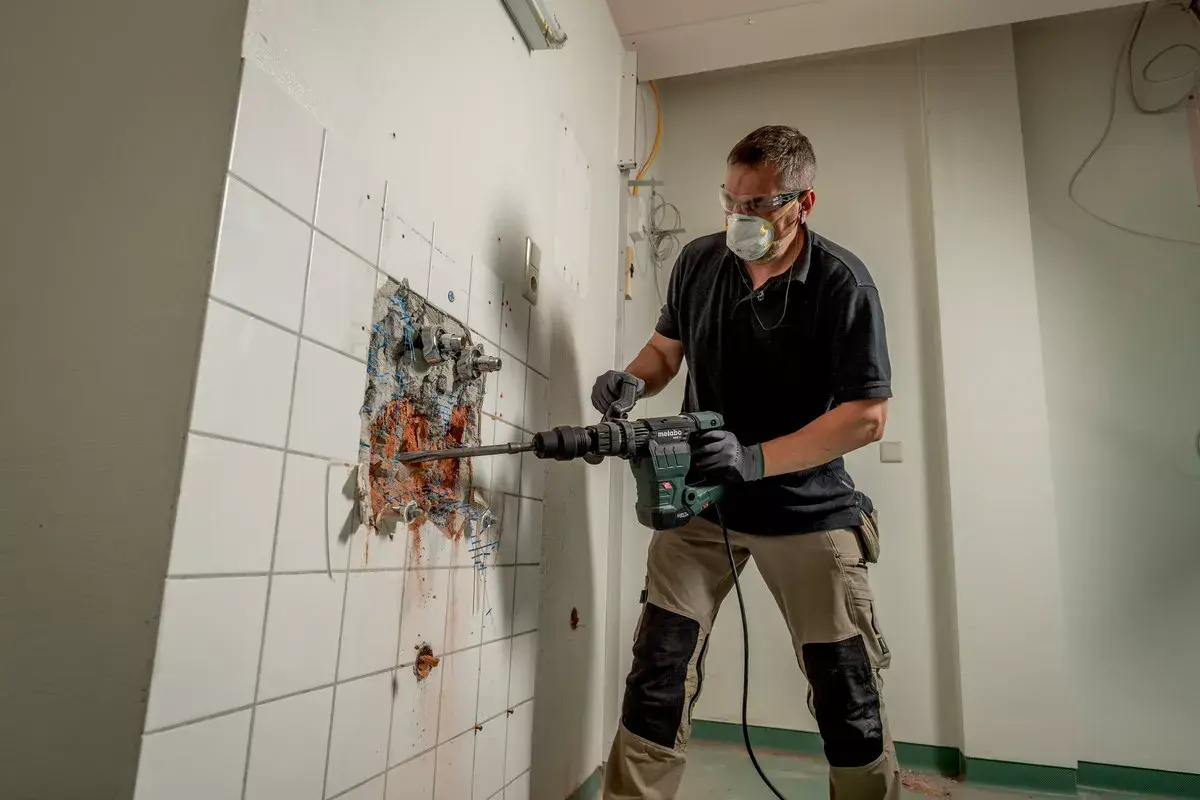 Перфоратор Metabo MHE 5 1100 W SDS Max Photo 3