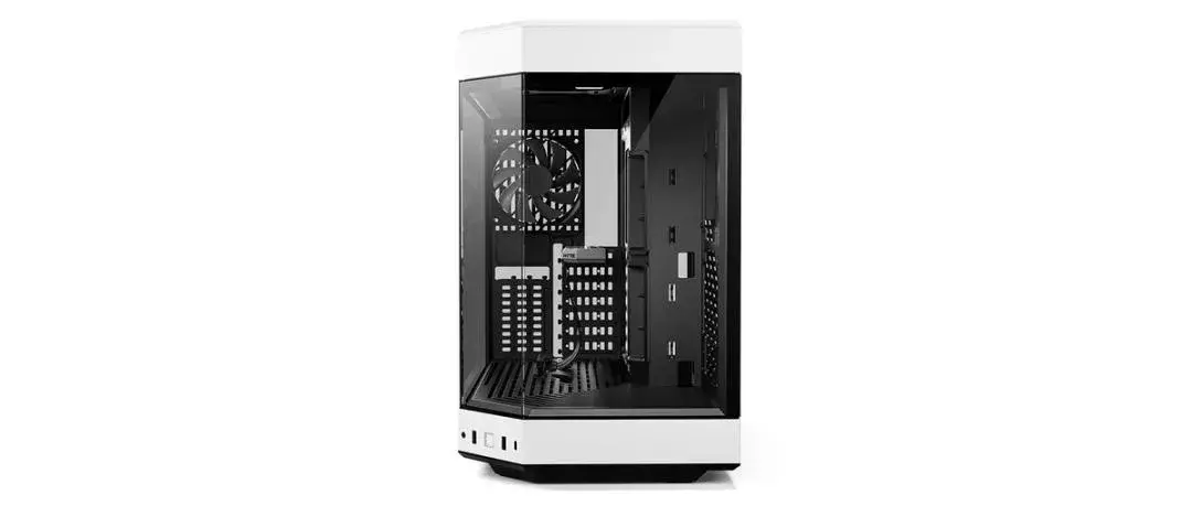 Компьютерный корпус HYTE Y60 Photo 7