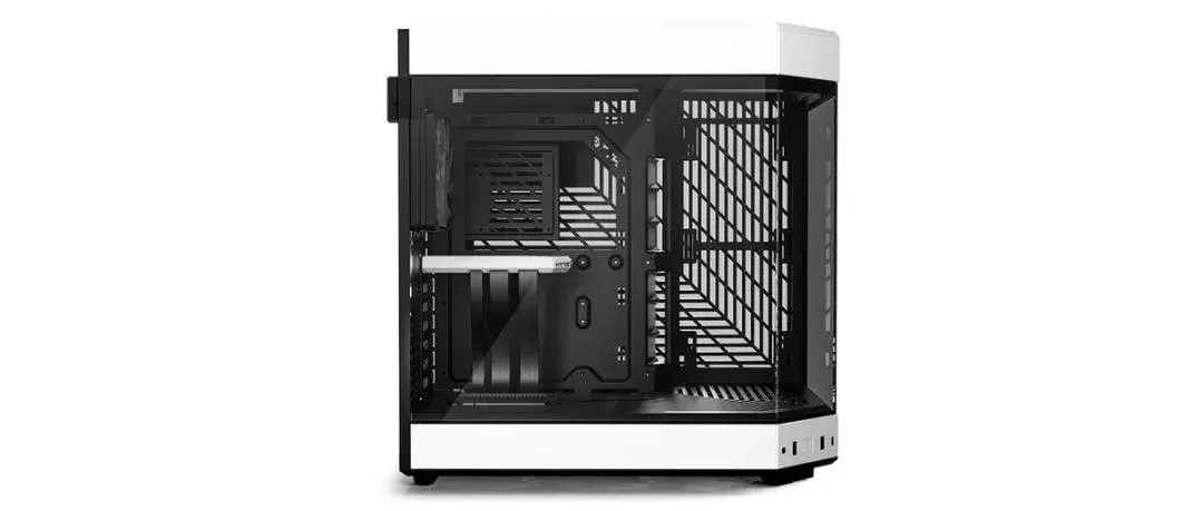 Компьютерный корпус HYTE Y60 Photo 8