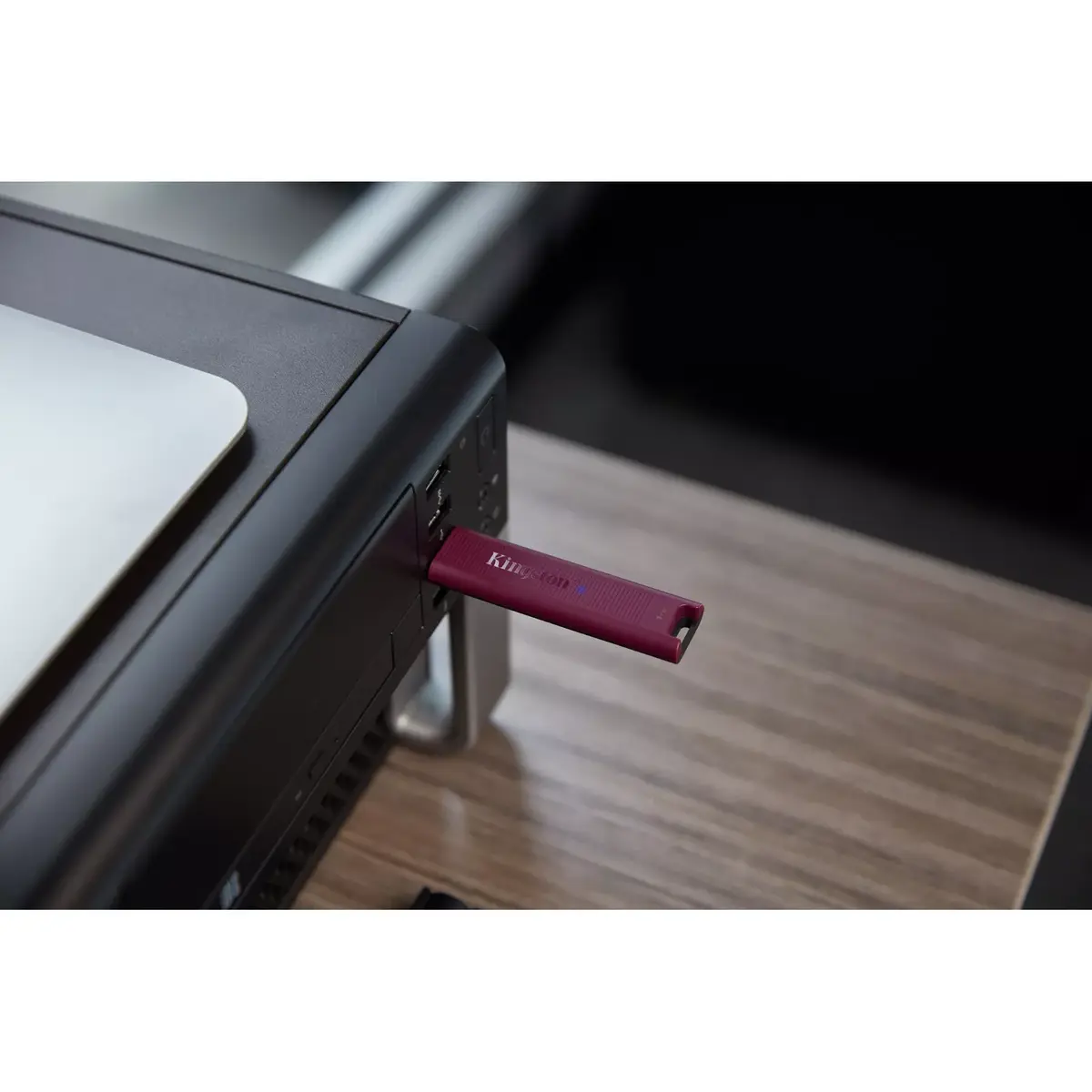 USB zibatmiņa Kingston 1TB DataTraveler Max Photo 16