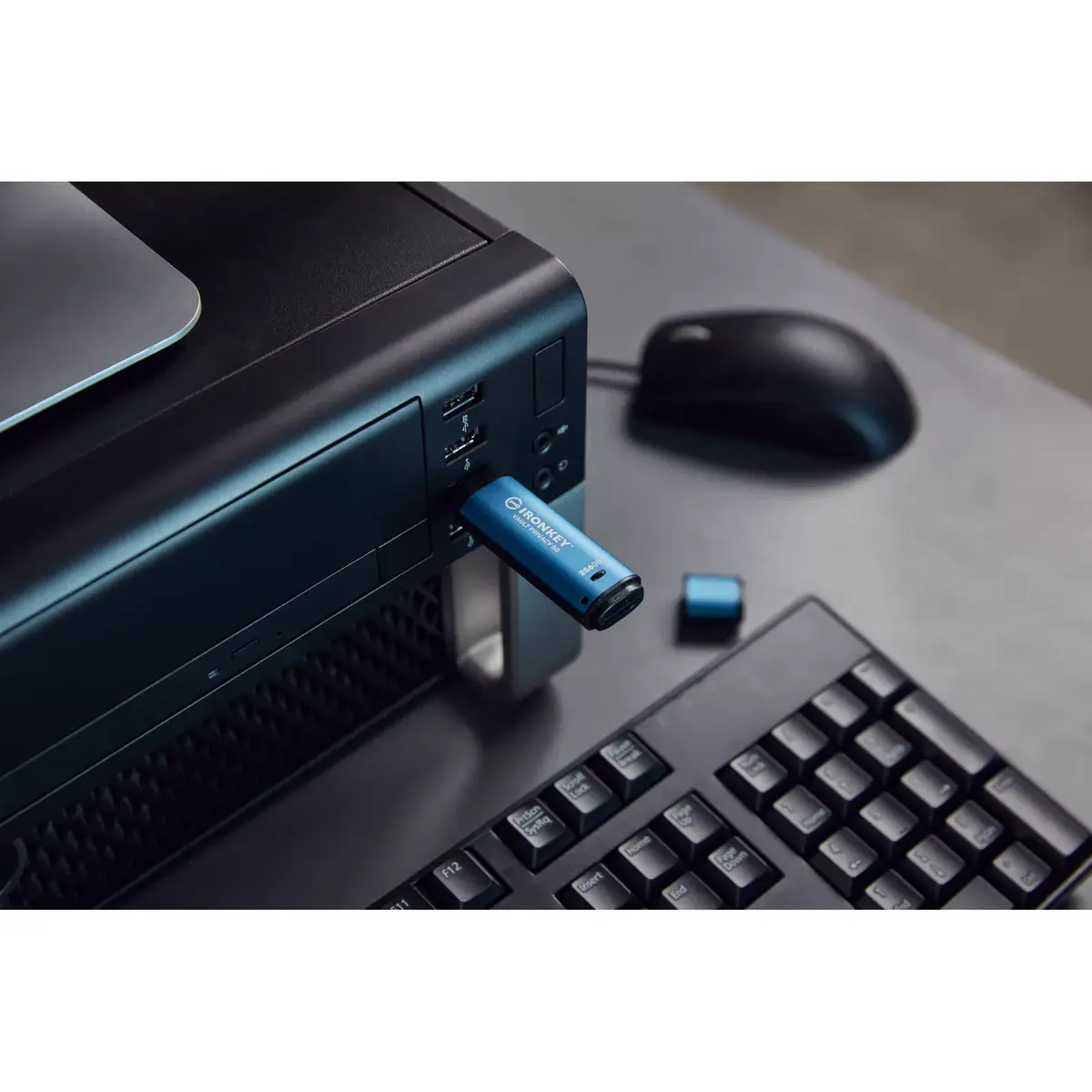 USB флеш-память Kingston 256GB IronKey Vault Privacy 50 Photo 18