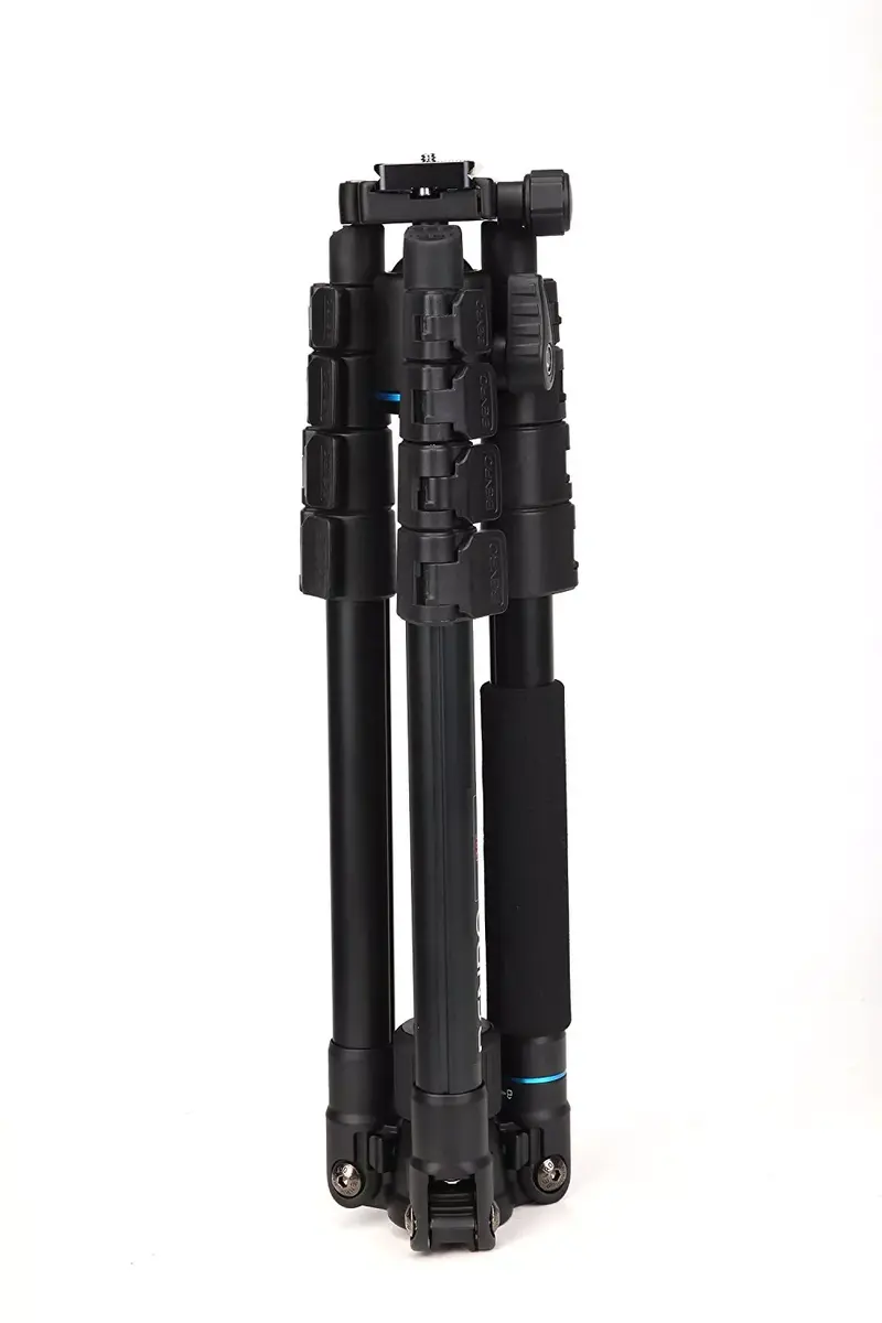 Benro IT25 Tripod with IH1 Ball Head Photo 3