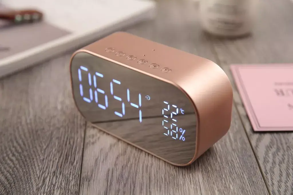 AKAI ABTS-S2GD Clock Radio Photo 3