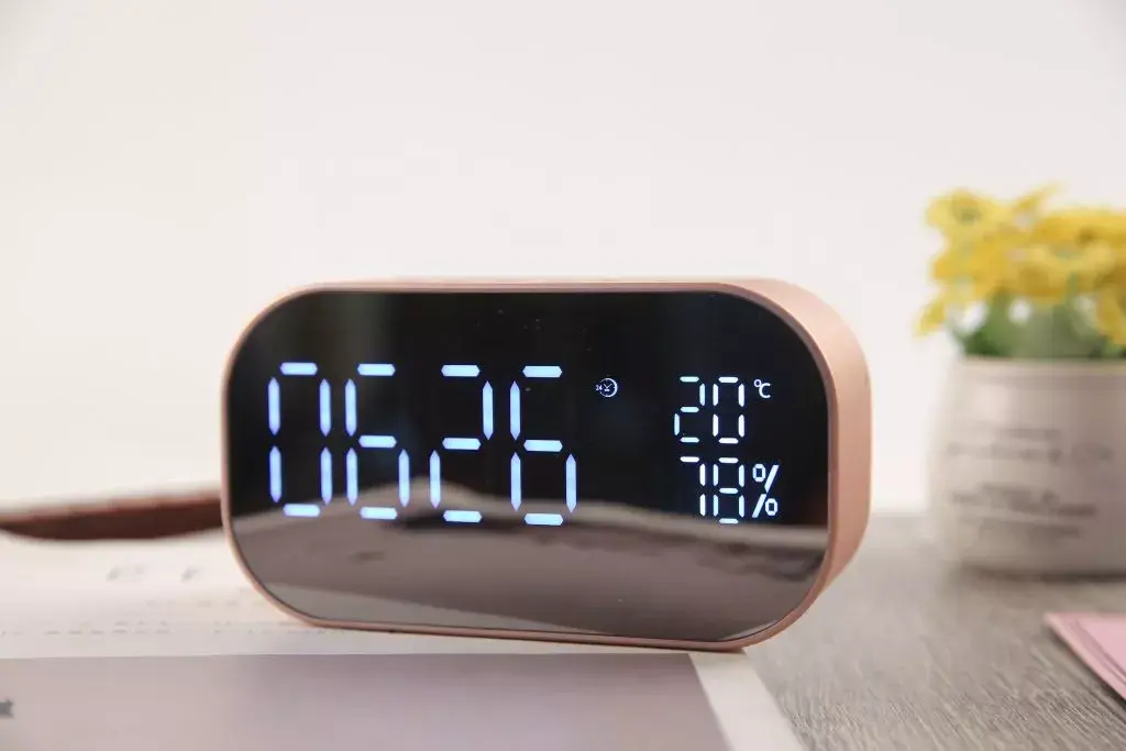 AKAI ABTS-S2GD Clock Radio Photo 4