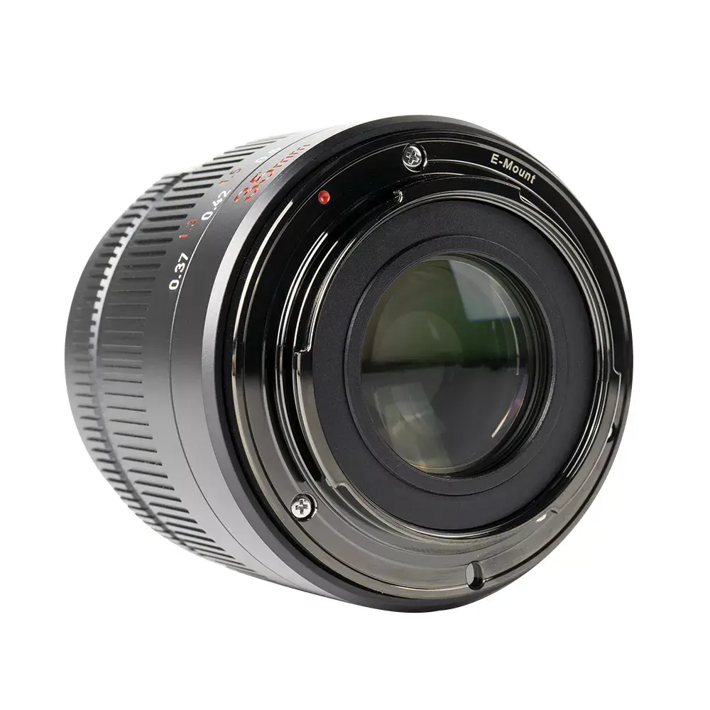 Объектив 7Artisans 35mm F0.95 для MILC Photo 6