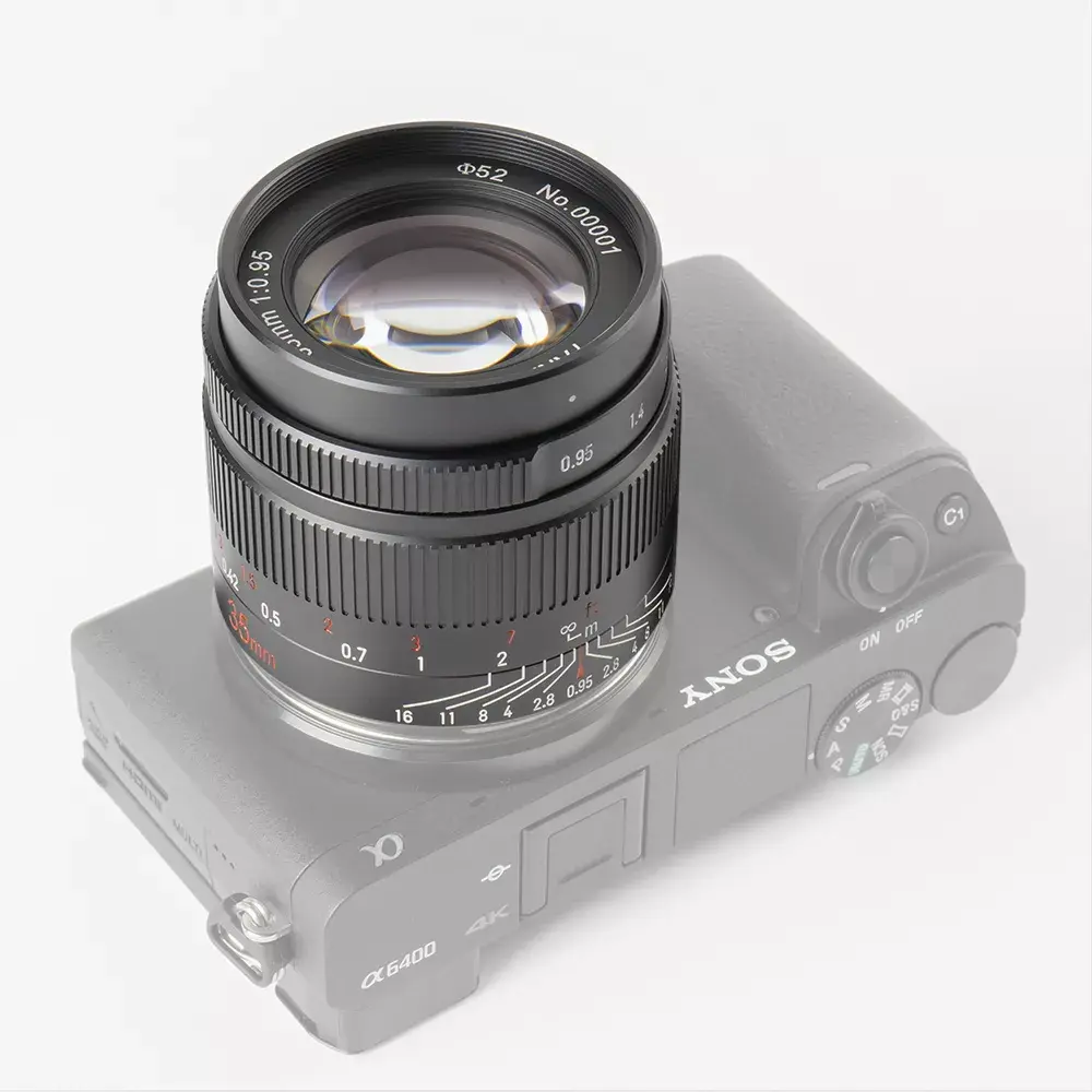 Объектив 7Artisans 35mm F0.95 для MILC Photo 9