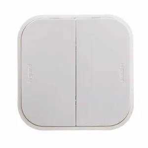 Выключатель Legrand 782402 CL2 верхний, белый
