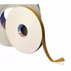 Tesa 04957 abpusēja PE putu līmlente, balta, 25 m x 12 mm