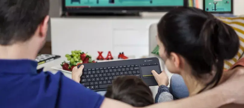 Беспроводная клавиатура Logitech K400 Plus Photo 2