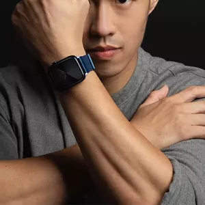 Ремешок Uniq Dante для Apple Watch 38/40/41 мм — нержавеющая сталь, кобальтовый синий, 0,096 кг