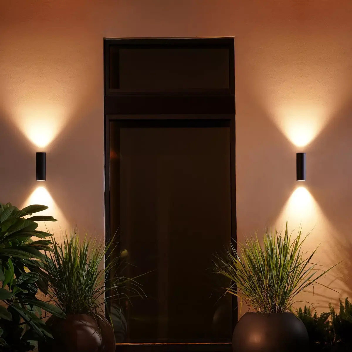 Āra sienas apgaismojums Philips Hue White and colour ambience Appear Photo 2