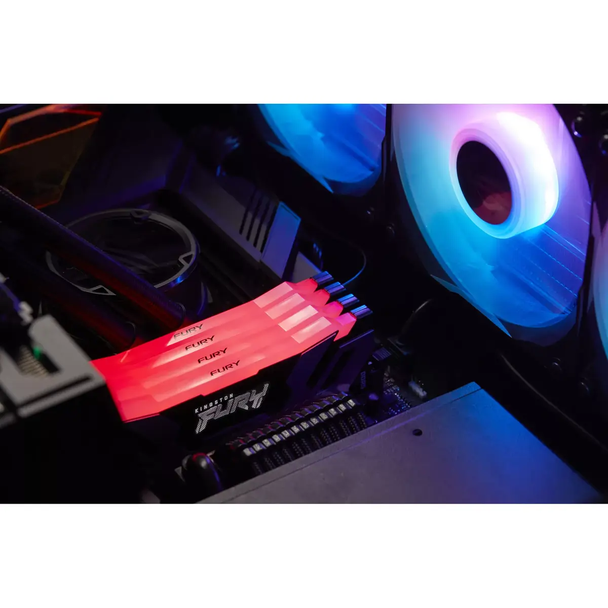 Operatīvā atmiņa Kingston Technology 32GB Renegade RGB Photo 7