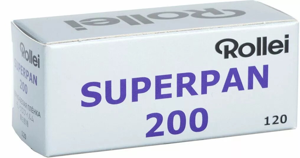 Vidēja formāta melnbaltā filma Rollei Superpan