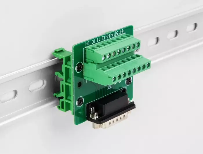 DeLOCK D-Sub 15 pin male to Terminal Block 66909 Photo 4