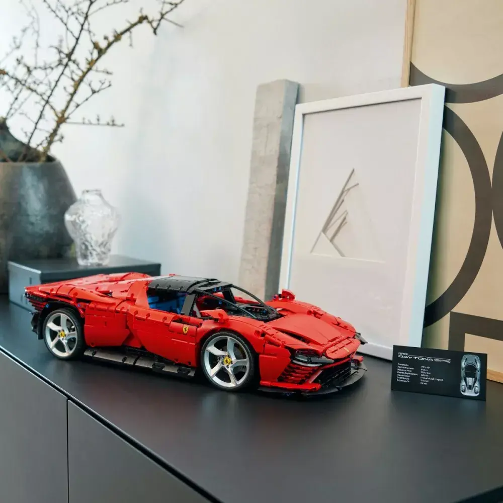 LEGO Technic Ferrari Daytona SP3 1:8, 3 778 pcs Photo 13