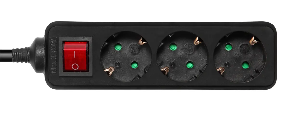 DELTACO GT-0360 Strāvas pagarinātājs ar 3