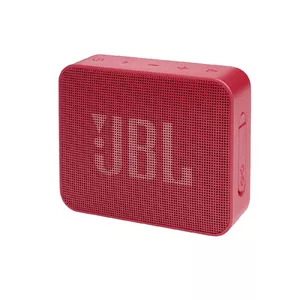 Маленькая Bluetooth-колонка JBL GO Essential красного цвета; водонепроницаемость; до 5 часов воспроизведения без подзарядки.