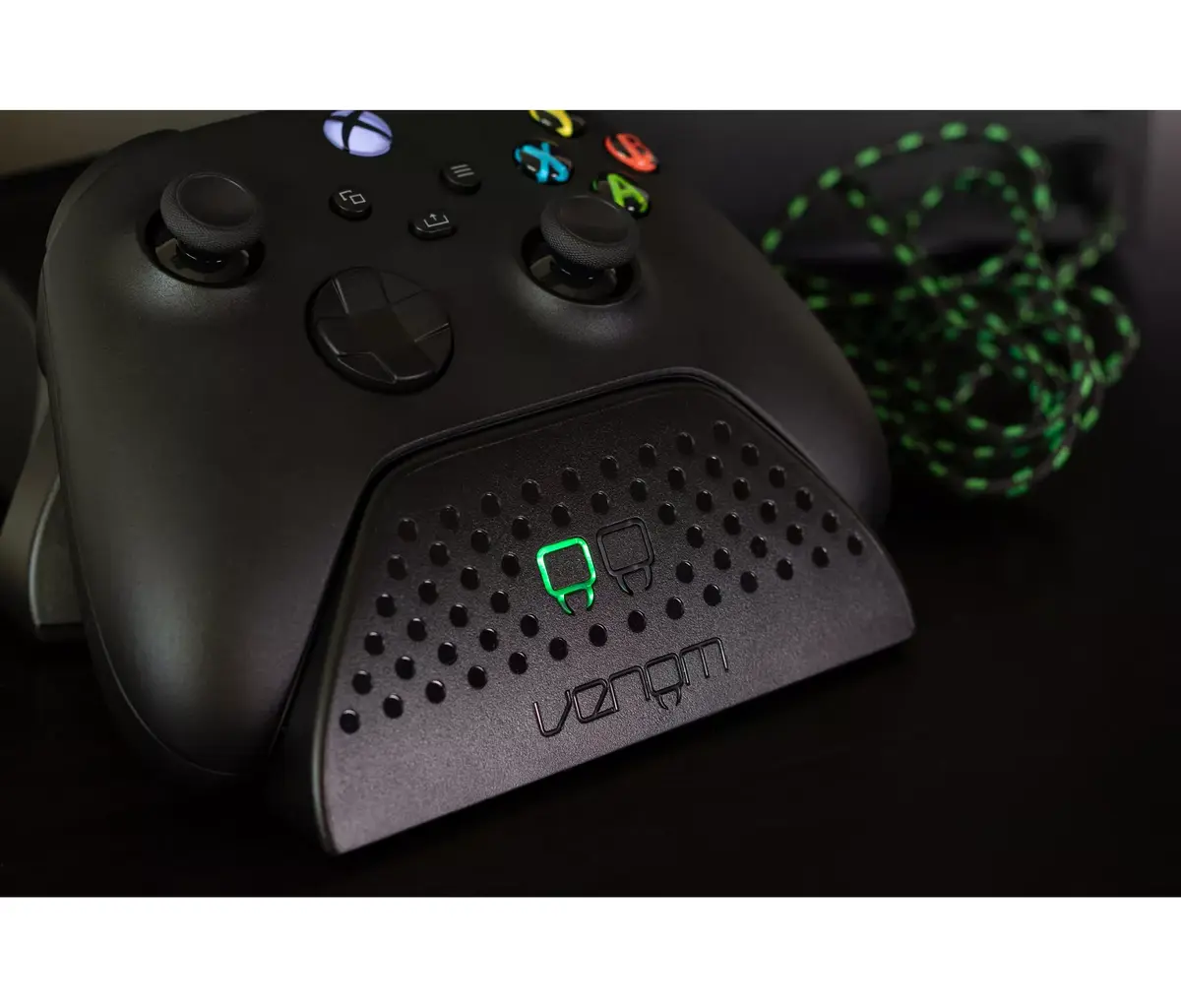 VENOM TWIN DOCKING STATION — Docking station for Xbox Photo 11